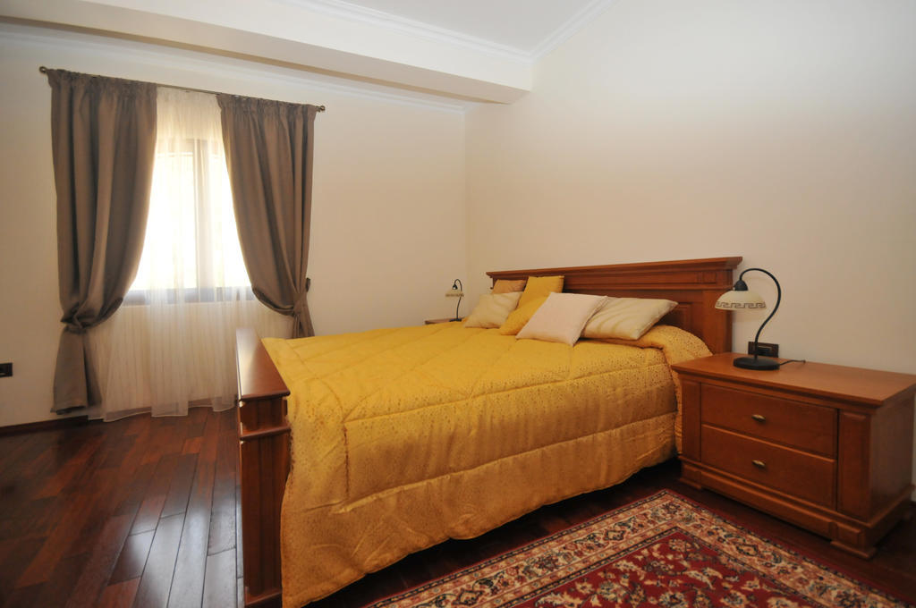 St.George Apartments Petrovac Eksteriør billede